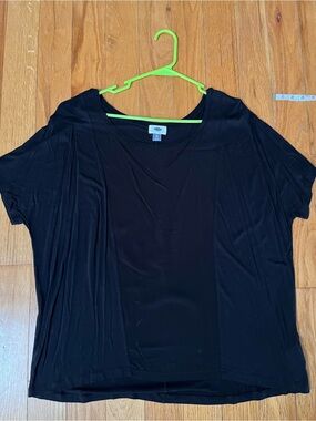 EUC - Old Navy Black Short-Sleeve Scoop Neck Women's Top